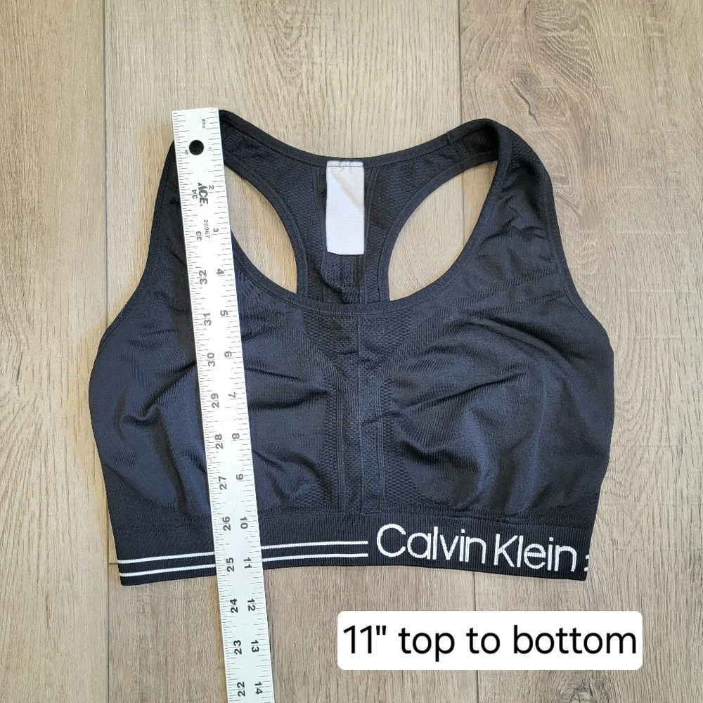 Calvin Klein Performance size Medium Impact Sports Bra Black Racer Back Crop Top